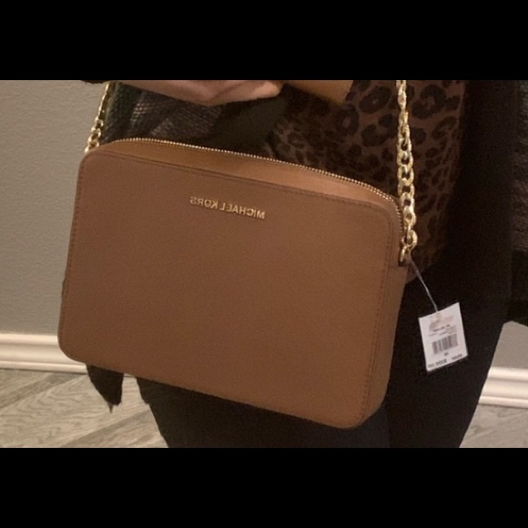 Sale‼️Beautiful MK 🍁 set  crossbody & wallet - Picture 5 of 5